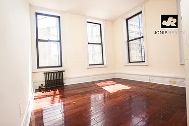 Rented by Jonis Realty