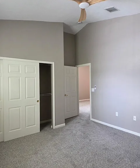 1005 Oak Pond Dr #1005B — Photo 4