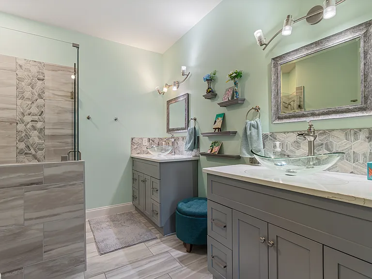 565 Rarity Bay Pkwy #206 — Photo 20