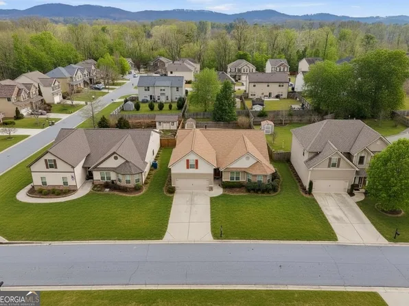5570 Glenn Ivey Dr, Cumming, GA 30028