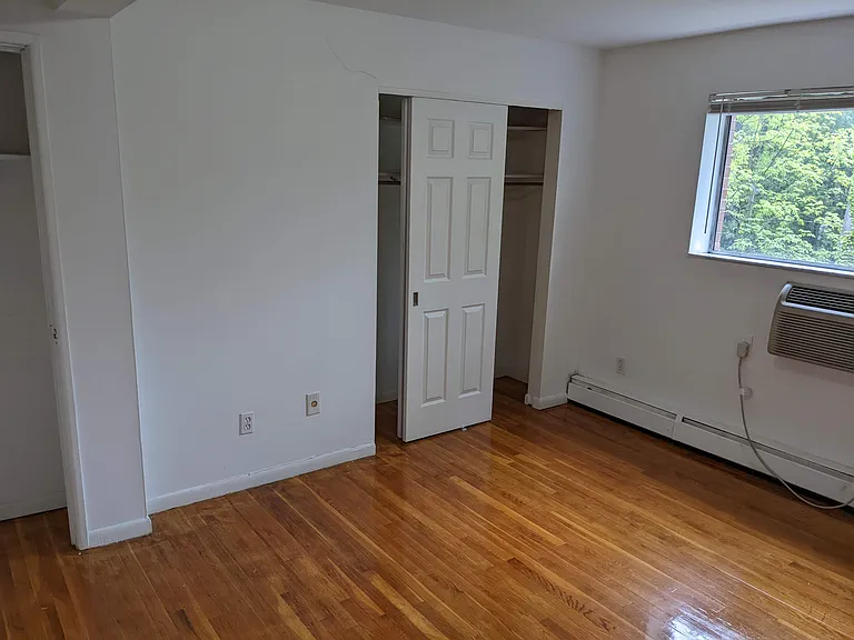 Stein Apartments — Photo 35