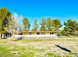 1480 W Irons St, Pahrump, NV 89048