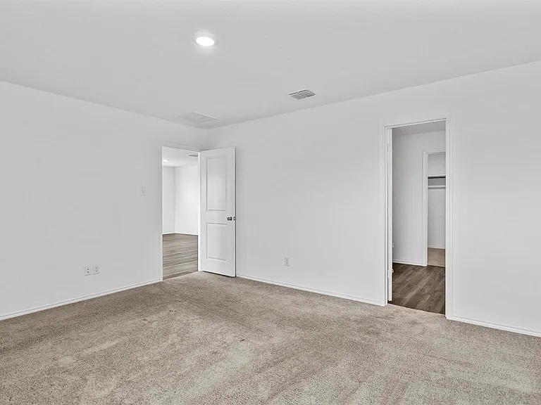 518 Olmstead Dr — Photo 19
