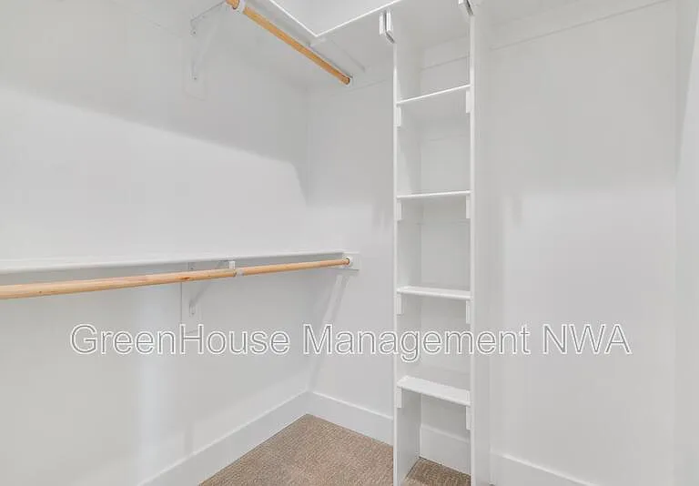 627 SW C St — Photo 19