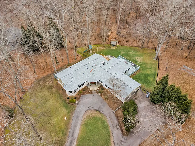 1126 Trailwood Dr — Photo 102