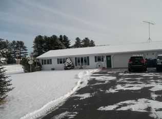 N11640 Koeller Rd, Clintonville, WI 54929