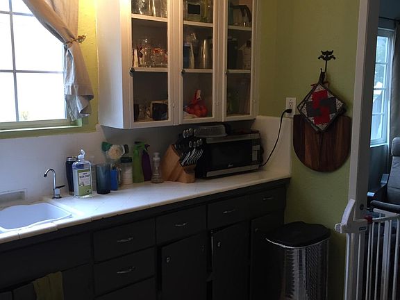 4th image of 703 W Doran St #701-703-70