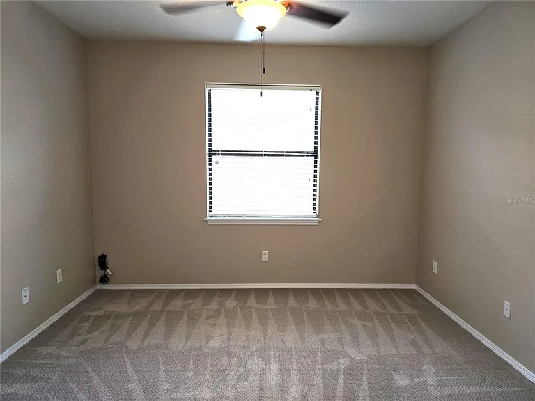 5646 Sunset Falls Dr — Photo 12