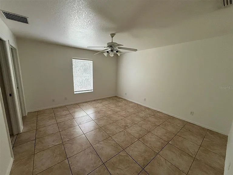 3305 Circleville St — Photo 9