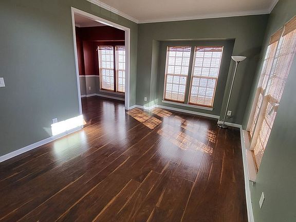 2nd image of 9809 Mallard Glen Dr
