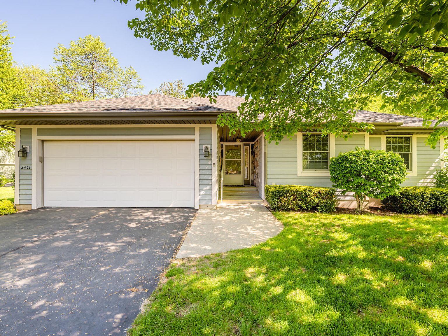 2451 Shoreham Highlands St, Saint Joseph, MI 49085 Zillow