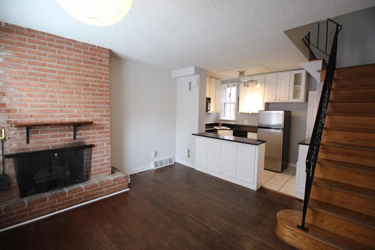 Living Room - 2060 Lombard St