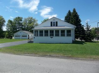 57 Garfield St, Calais, ME 04619