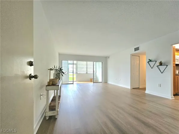 21267 Gertrude Ave APT 114, Port Charlotte, FL 33952