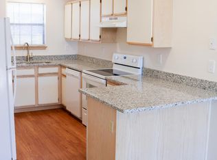 1340 N Oakland Ave APT 20, Fayetteville, AR 72703
