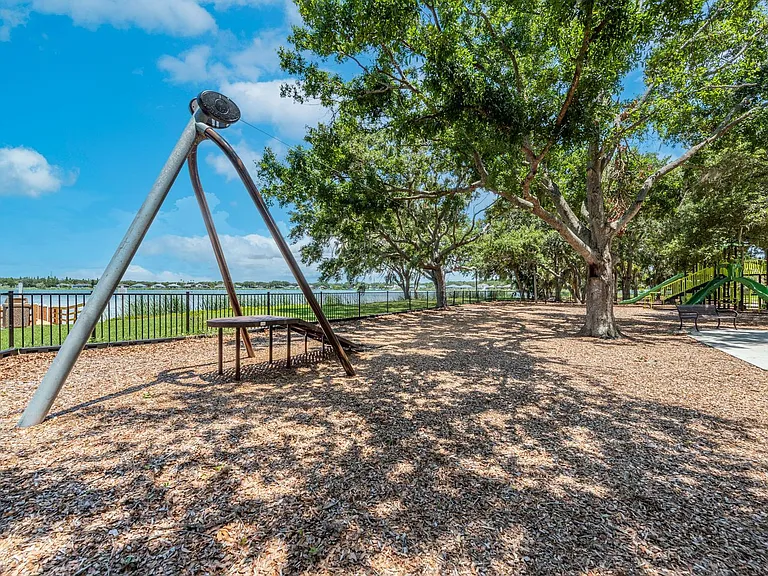 6760 Waterton Dr — Photo 44