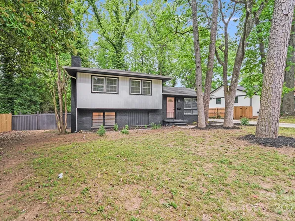 3619 Bankston Pl, Charlotte, NC 28215