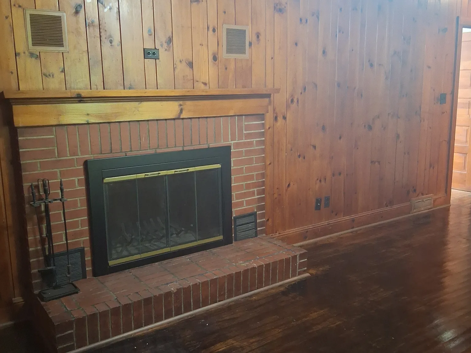 2 bed, 1600 sqft, $2,000 — Photo 4