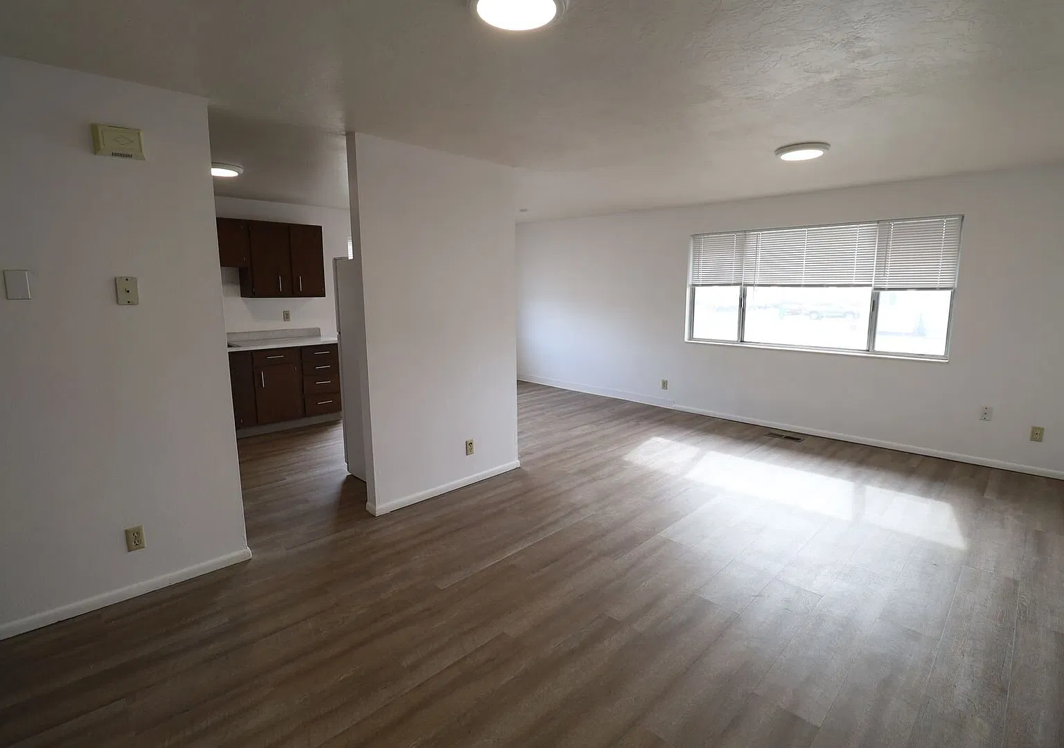 Upstairs Unit Near Downtown Orem — Photo 4