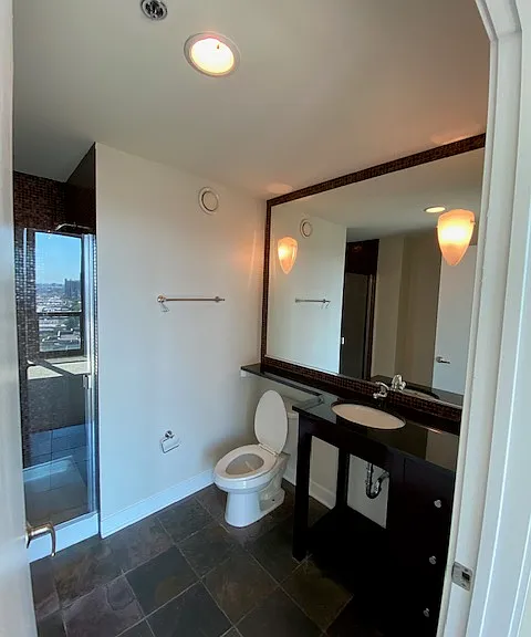 660 W Wayman St #803 — Photo 6