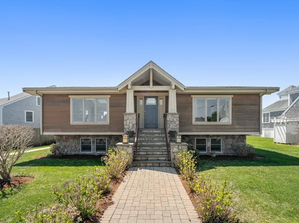 1 Beach View Rd, West Dennis, MA 02670