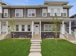 154 S Merganser Dr W, Chestermere, AB T1X 2X8