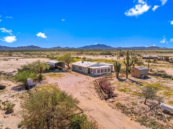 69624 65th St, Salome, AZ 85348