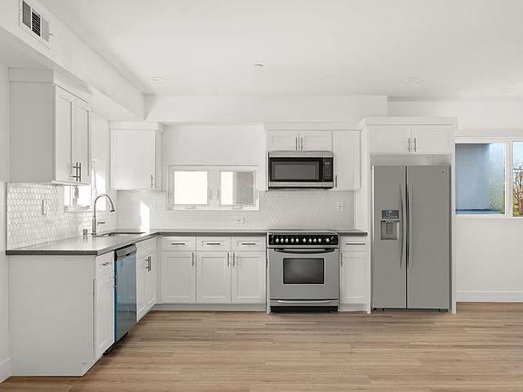 2nd image of 1839 S Longwood Ave #1/2