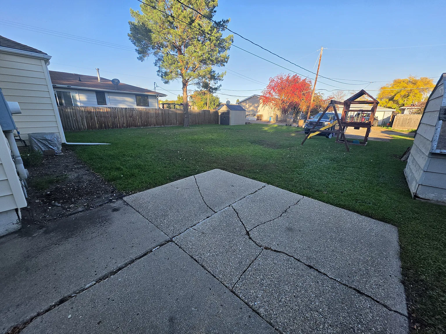 4 bed, 2188 sqft, $2,200 — Photo 2