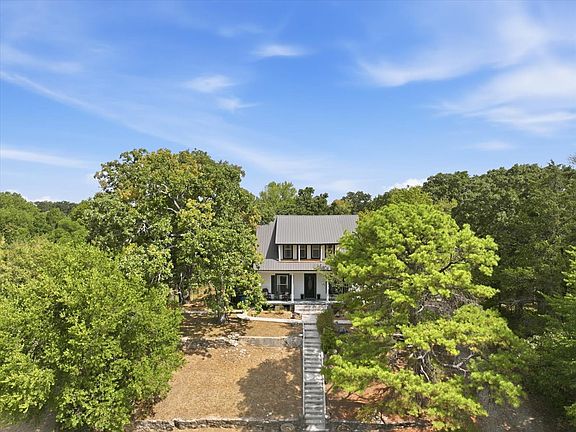 2nd image of 407 Seven Springs Rd
