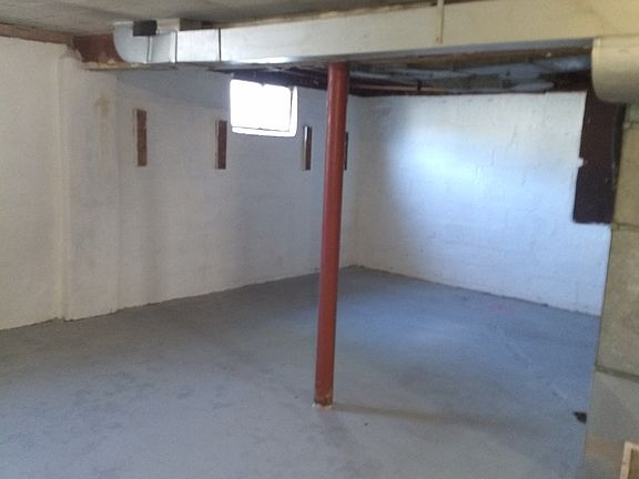 Basement With Duck Work