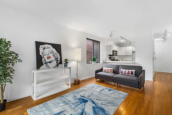 Sold by Compass | media 2