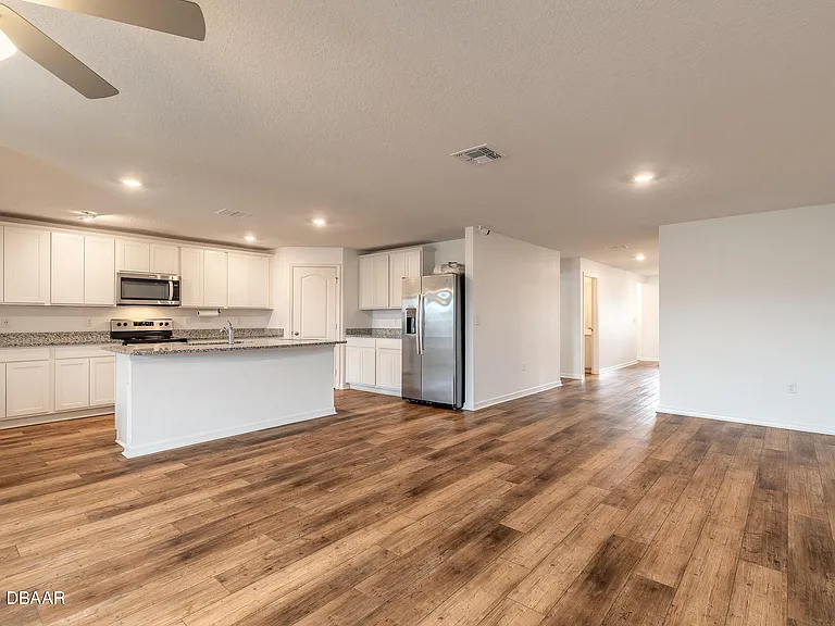1009 Rosetta Dr — Photo 8