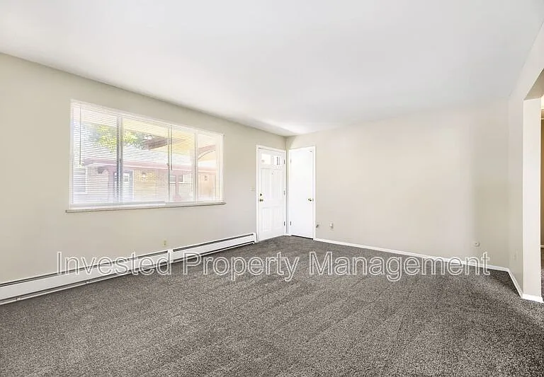 1142 W Ida Ave #A — Photo 5