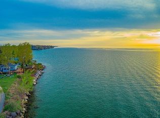 13 Sunset Island Rd, Wilson, NY 14172