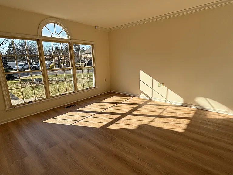 408 Tamarack Dr — Photo 12