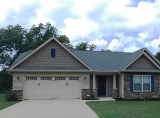 122 Sable Ln, Greenwood, SC 29649