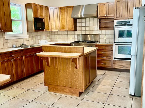 1213 Truman Ave #C