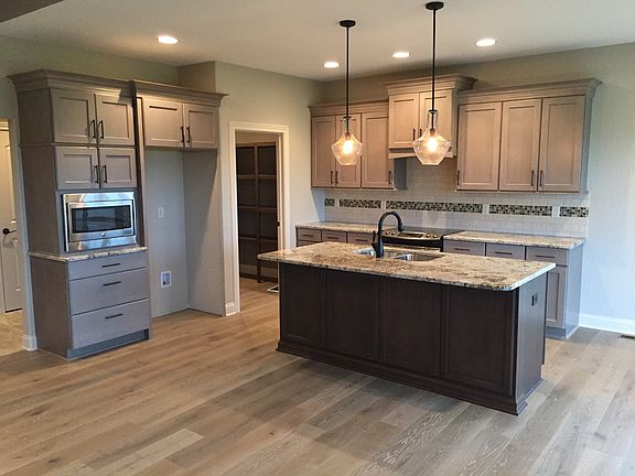3rd image of 4215 NE Bellagio Cir