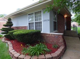 15604 Rose Dr, South Holland, IL 60473