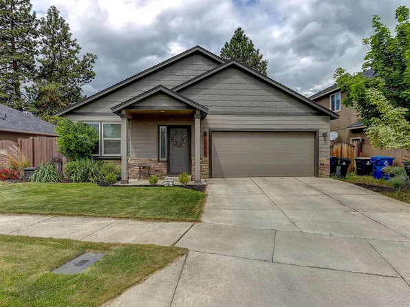 21205 SE Golden Market Ln, Bend, OR 97702