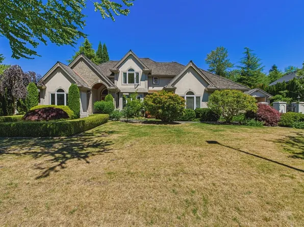 2248 136th St, Surrey, BC V4A 9V2