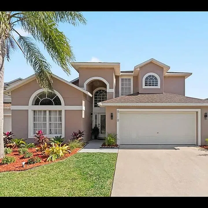 8118 Yellow Crane Dr