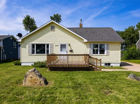 1070 27th St, Marion, IA 52302