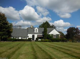 31455 Jackson Rd, Moreland Hills, OH 44022