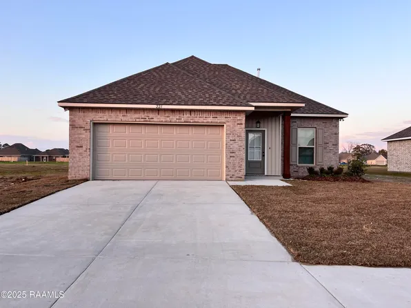 221 Tatum Ln, Youngsville, LA 70592