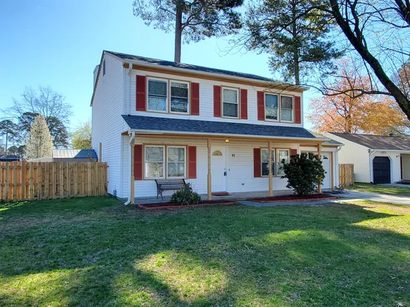 11 Lake Walk Xing, Hampton, VA 23666