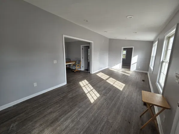 19 Lakewood Rd, New Egypt, NJ 08533