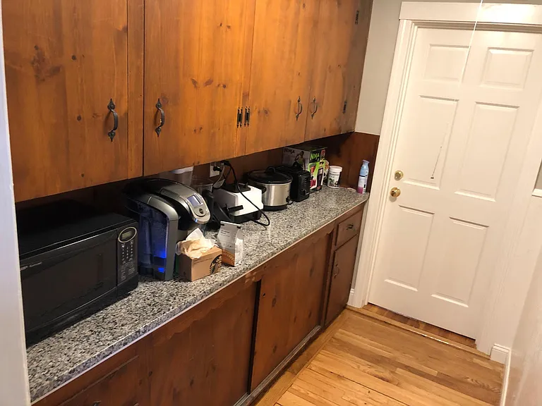 54 Monroe Ave #1 — Photo 4