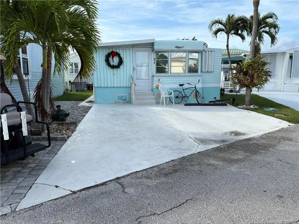 975 Nettles Blvd, Jensen Beach, FL 34957